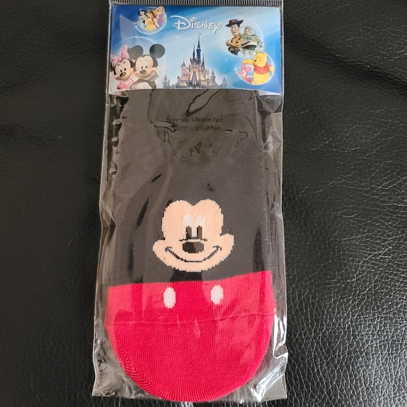 Disney Mickey Mouse No-Show Socks with Non-Slip Silicone Pad - Picture 1 of 3